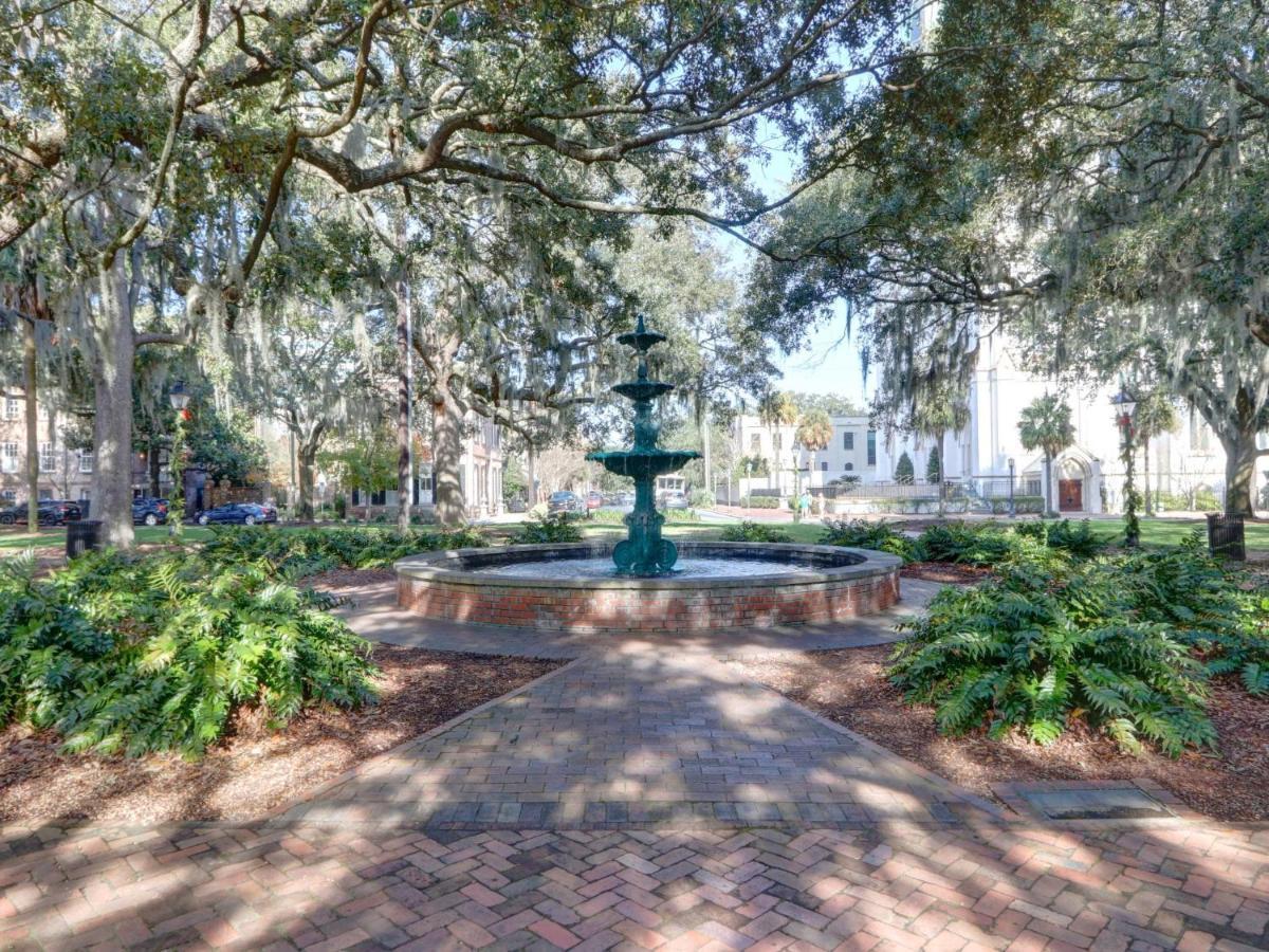 Villa Parlor On Lafayette Savannah Exterior foto